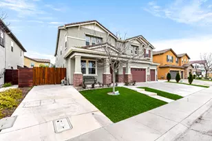 2121 Symphony Ave, Roseville, CA 95747 - Photo 2