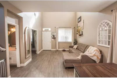 9355 Bennoel Way, Elk Grove, CA 95758 - Photo 8