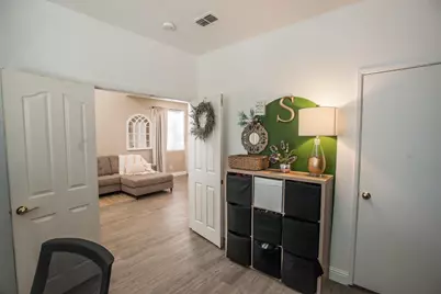 9355 Bennoel Way, Elk Grove, CA 95758 - Photo 32