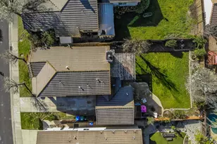 9355 Bennoel Way, Elk Grove, CA 95758 - Photo 68