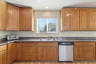 2864 Country Club Blvd, Stockton, CA 95204 - Photo 22