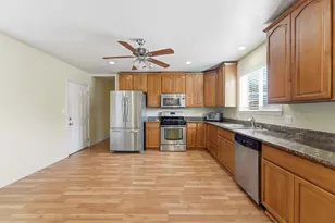 2864 Country Club Blvd, Stockton, CA 95204 - Photo 18