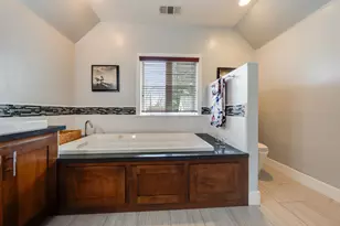 1324 57th St, Sacramento, CA 95819 - Photo 30