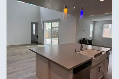 3989 Salt Point Way, Rancho Cordova, CA 95742 - Photo 4