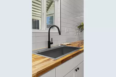 2625 27th Street, Sacramento, CA 95818 - Photo 32