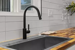 2625 27th St, Sacramento, CA 95818 - Photo 32