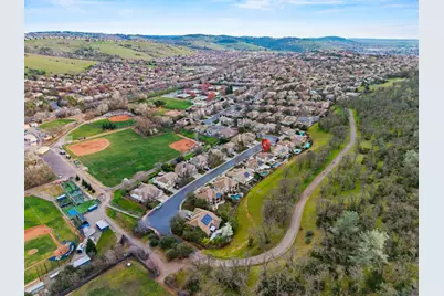 3882 Meadow Wood Drive, El Dorado Hills, CA 95762 - Photo 4