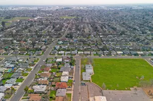 5823 61st St, Sacramento, CA 95824 - Photo 38