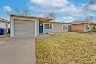 5823 61st St, Sacramento, CA 95824 - Photo 2