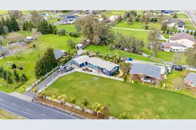 3261 E Calimyrna Road, Acampo, CA 95220 - Photo 42