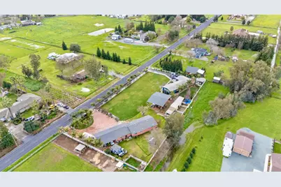 3261 E Calimyrna Road, Acampo, CA 95220 - Photo 36