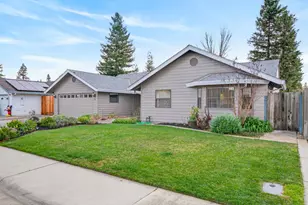 881 Notre Dame Dr, Woodland, CA 95695 - Photo 2
