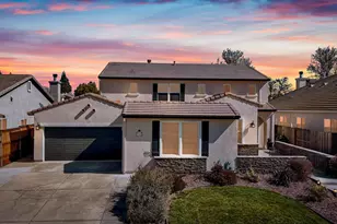 9700 Glacier Creek Way, Elk Grove, CA 95624 - Photo 2