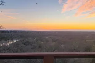 8764 Bluff Ln, Fair Oaks, CA 95628 - Photo 2