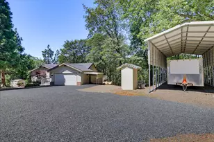 14370 Rollins Park Dr, Grass Valley, CA 95945 - Photo 4