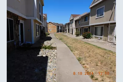 4121 Brookfield Drive, Sacramento, CA 95823 - Photo 2