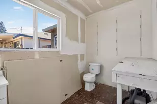 1424 Graffigna Ave, Lodi, CA 95242 - Photo 36