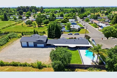 7307 N Roberta Way, Marysville, CA 95901 - Photo 1