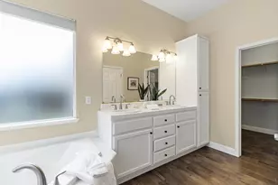 5242 Wyndham Oak Ln, Carmichael, CA 95608 - Photo 36