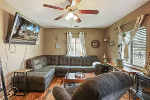 222 Maynell Ave, Modesto, CA 95354 - Photo 8