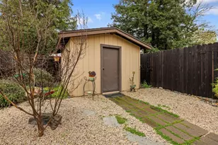 5926 Palm Springs Ct, Elk Grove, CA 95758 - Photo 42