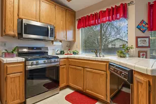 5926 Palm Springs Ct, Elk Grove, CA 95758 - Photo 14