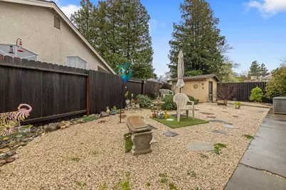 5926 Palm Springs Court, Elk Grove, CA 95758 - Photo 40