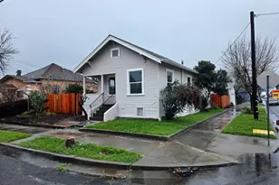 348 W Clay St, Stockton, CA 95206 - Photo 2