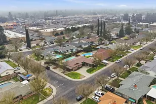 2718 Warwick Ln, Modesto, CA 95350 - Photo 30