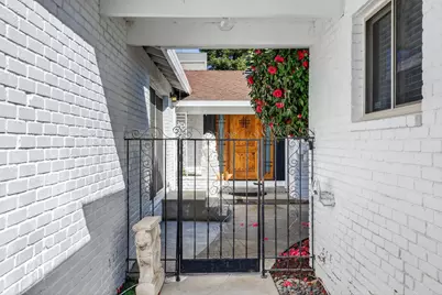 7171 Westmoreland Way, Sacramento, CA 95831 - Photo 4
