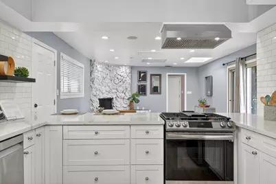 7171 Westmoreland Way, Sacramento, CA 95831 - Photo 18