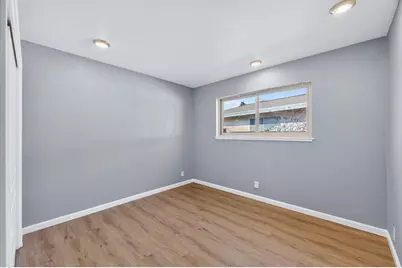 7171 Westmoreland Way, Sacramento, CA 95831 - Photo 32