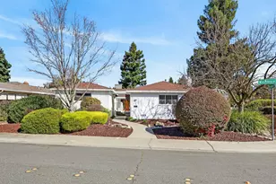 7171 Westmoreland Way, Sacramento, CA 95831 - Photo 2