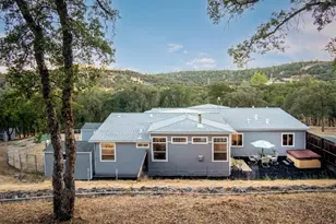 24090 Restive Way, Grass Valley, CA 95949 - Photo 2