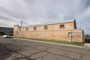 1160 G St, Los Banos, CA 93635 - Photo 4