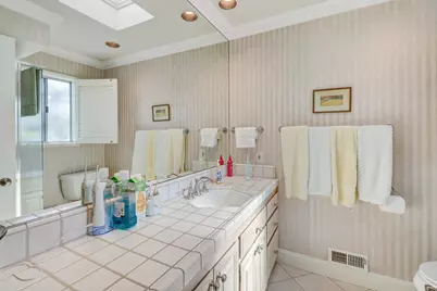 907 Commons Drive, Sacramento, CA 95825 - Photo 30