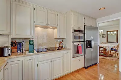 907 Commons Drive, Sacramento, CA 95825 - Photo 20