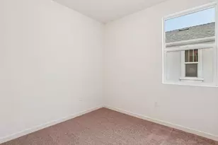 6443 Jacinto Ave, Sacramento, CA 95823 - Photo 22