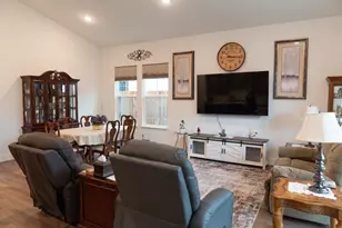 2039 Carmel Rnch Cir, Oakdale, CA 95361 - Photo 4