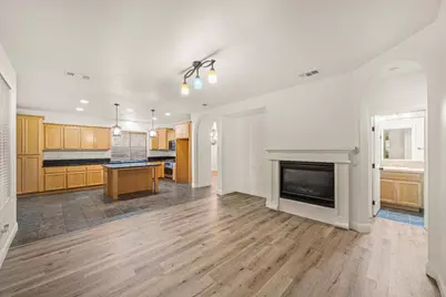 4035 Pinoche Peak Way, Rancho Cordova, CA 95742 - Photo 18