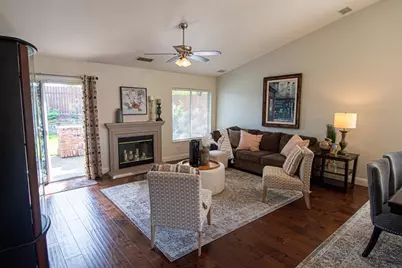 3904 Fawn Run Way, Antelope, CA 95843 - Photo 6