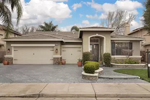 2219 Yellowstone Ave, Tracy, CA 95377 - Photo 2