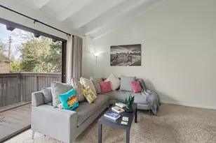 2238 Woodside Ln, Sacramento, CA 95825 - Photo 4