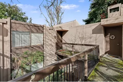 2238 Woodside Lane #13, Sacramento, CA 95825 - Photo 2