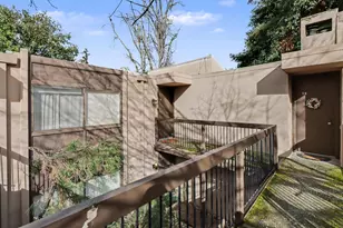 2238 Woodside Ln, Sacramento, CA 95825 - Photo 2