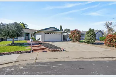 4312 Rosecreek Court, Sacramento, CA 95826 - Photo 2