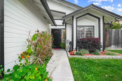 1017 Jayhawk Way, Modesto, CA 95358 - Photo 4