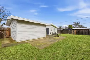 6445 Channing Dr, North Highlands, CA 95660 - Photo 20