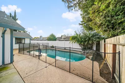 9038 Weeping Fig Way, Elk Grove, CA 95758 - Photo 44