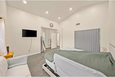 9038 Weeping Fig Way, Elk Grove, CA 95758 - Photo 32